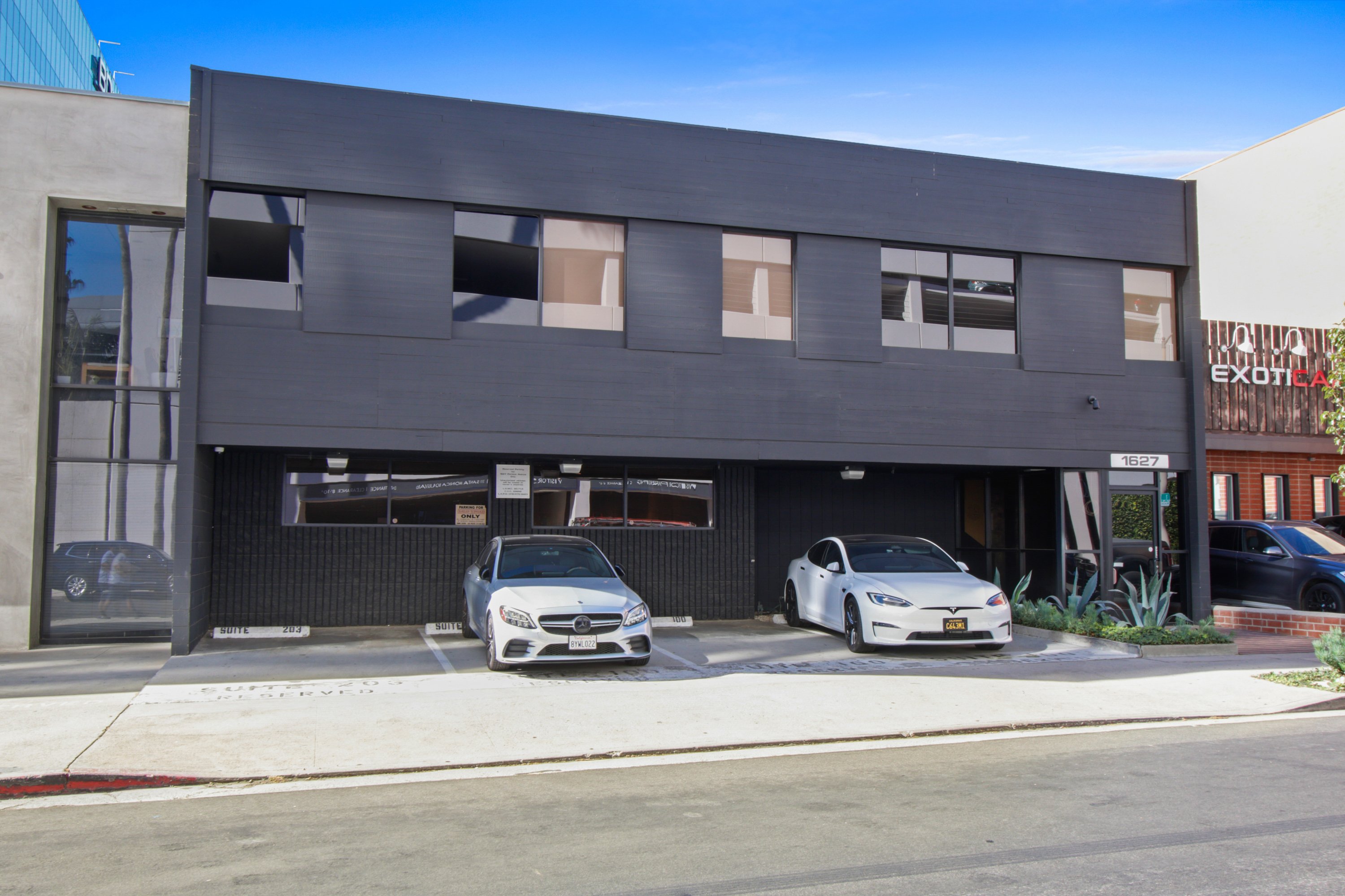 1627 Pontius Ave, Los Angeles, CA 90025
