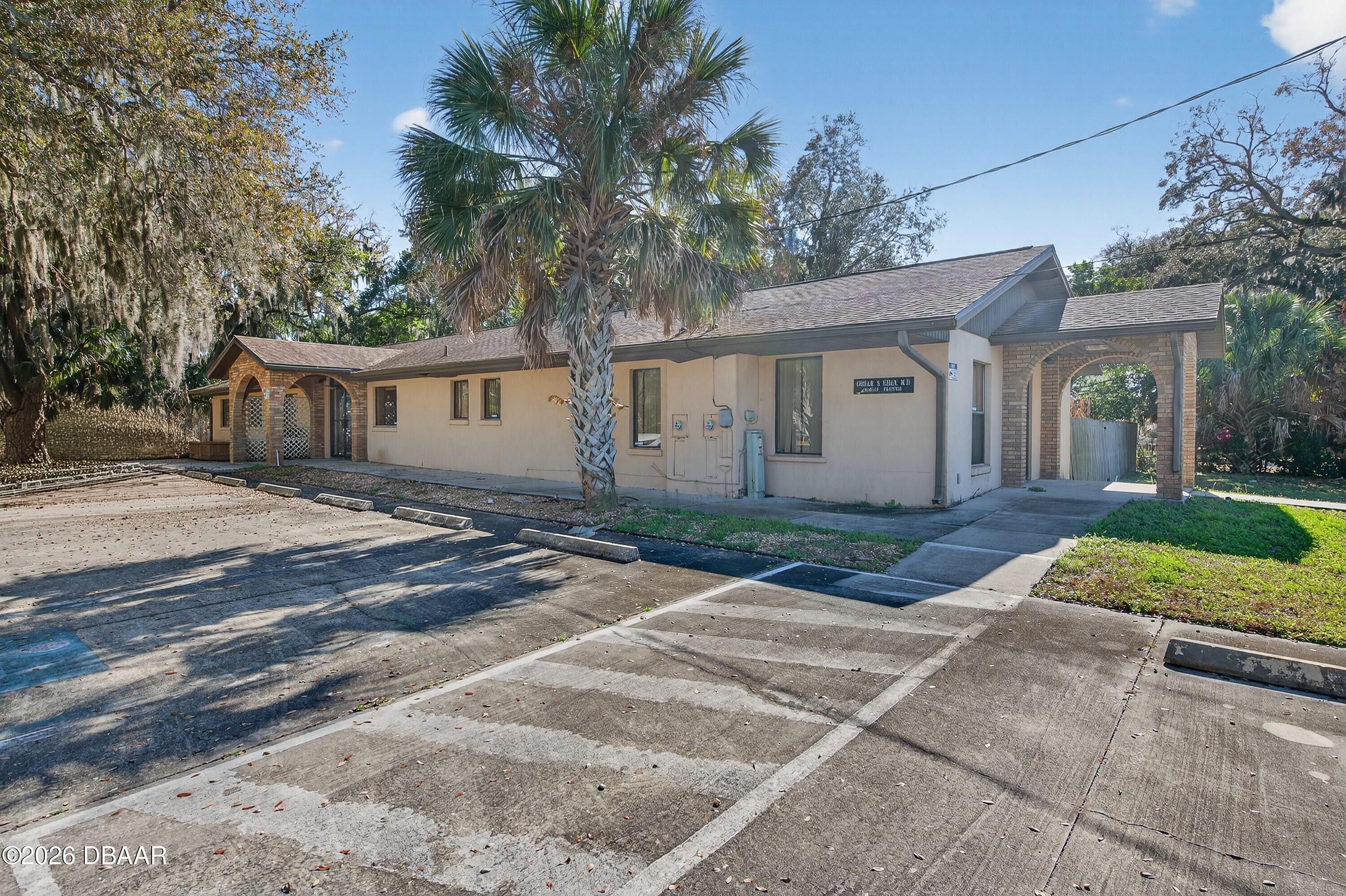 905 Beville Rd, South Daytona, FL 32119