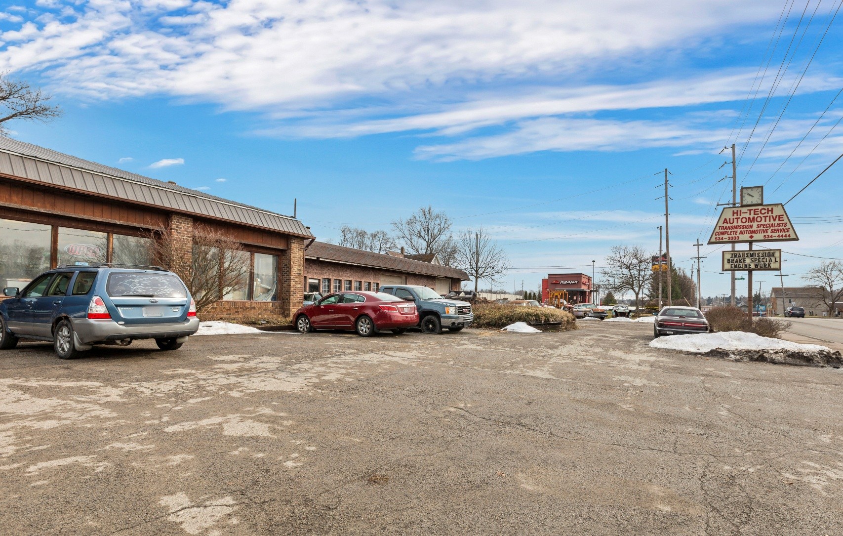 917 North Main St, Hubbard, OH 44425