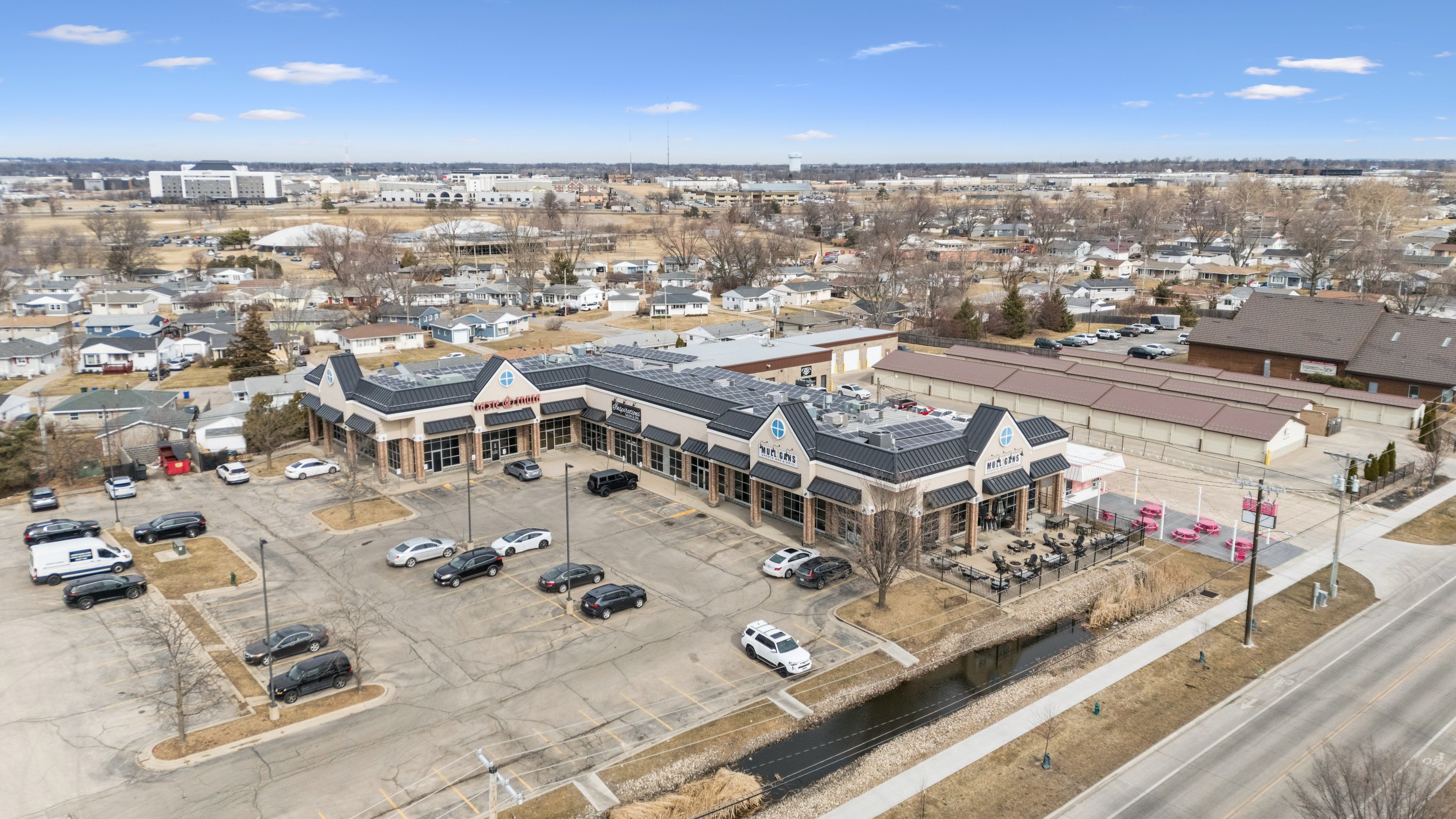 1060 Old Marion Rd NE, Cedar Rapids, IA 52402
