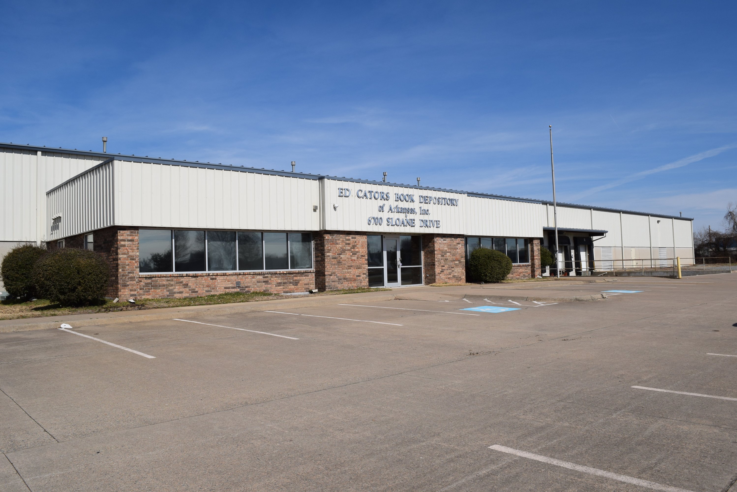 6700 Sloane Dr, Little Rock, AR 72206