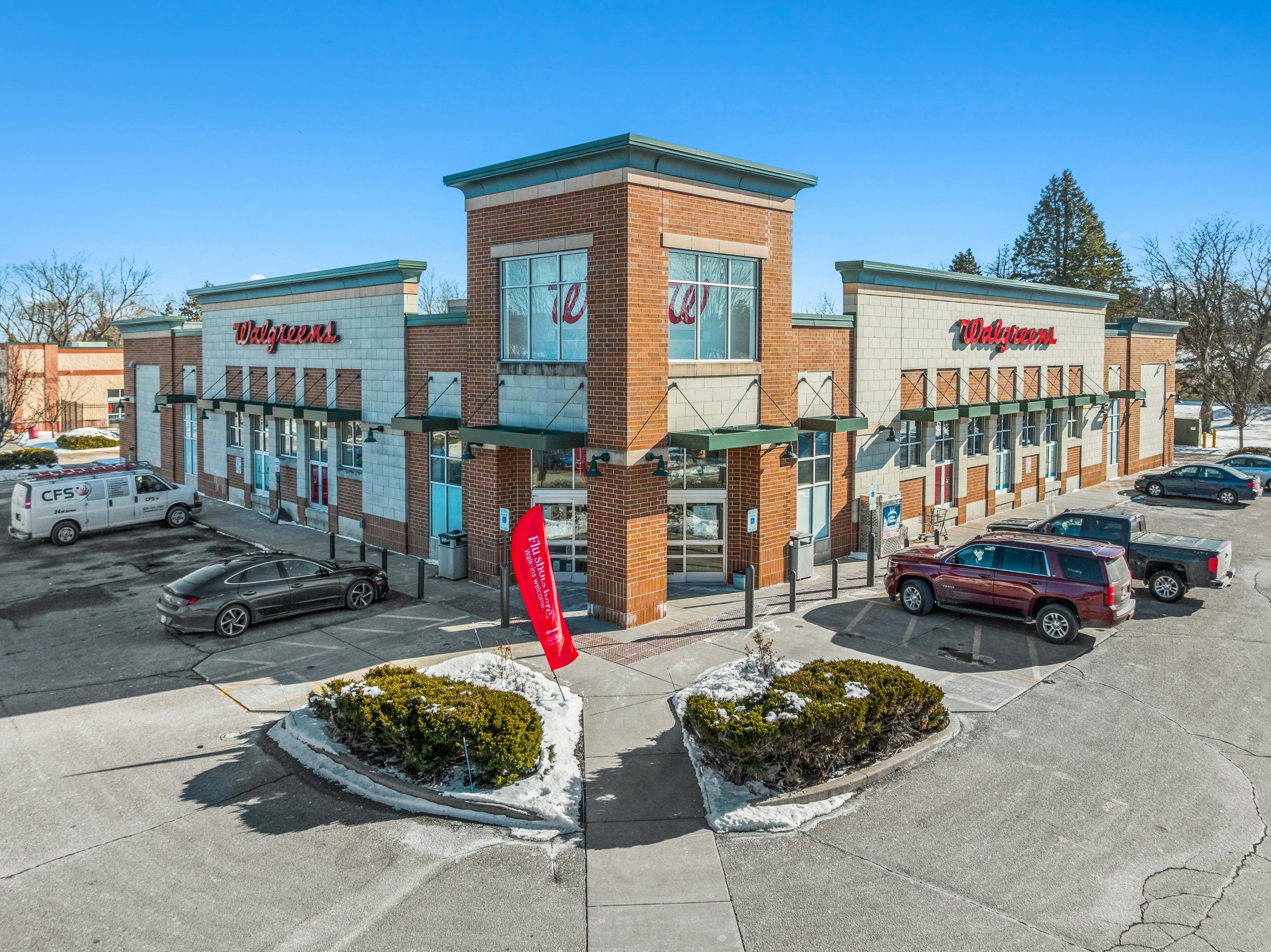 812 N Main St, Lake Mills, WI 53551