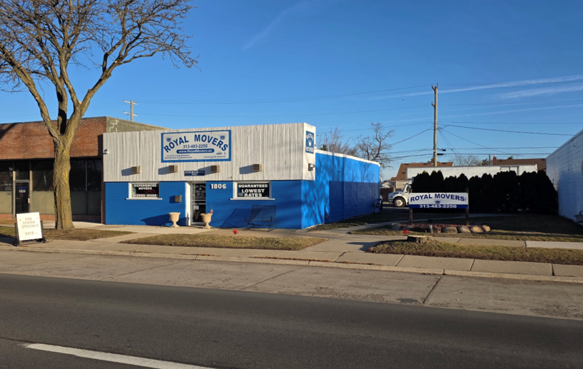1806 Eureka Rd, Wyandotte, MI 48192