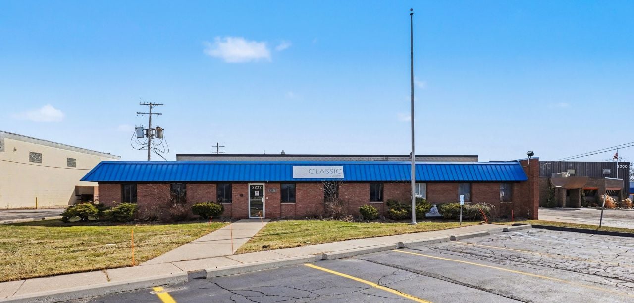 2222 Stephenson Hwy, Troy, MI 48083