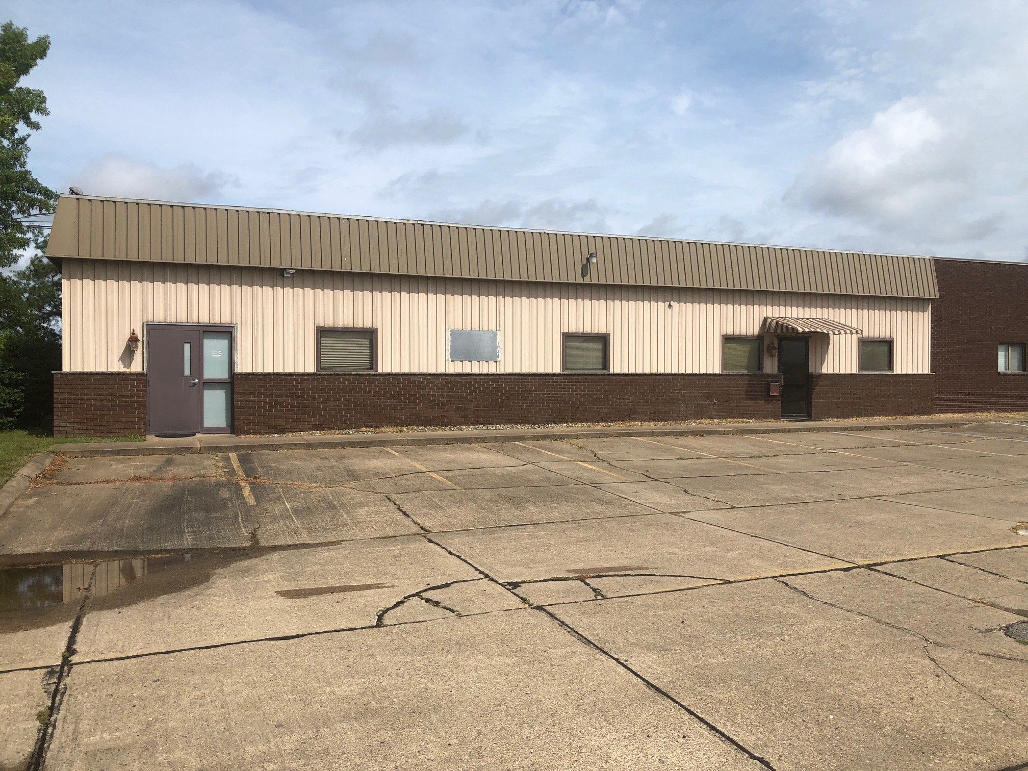 2 Fergueson Dr, Parkersburg, WV 26101