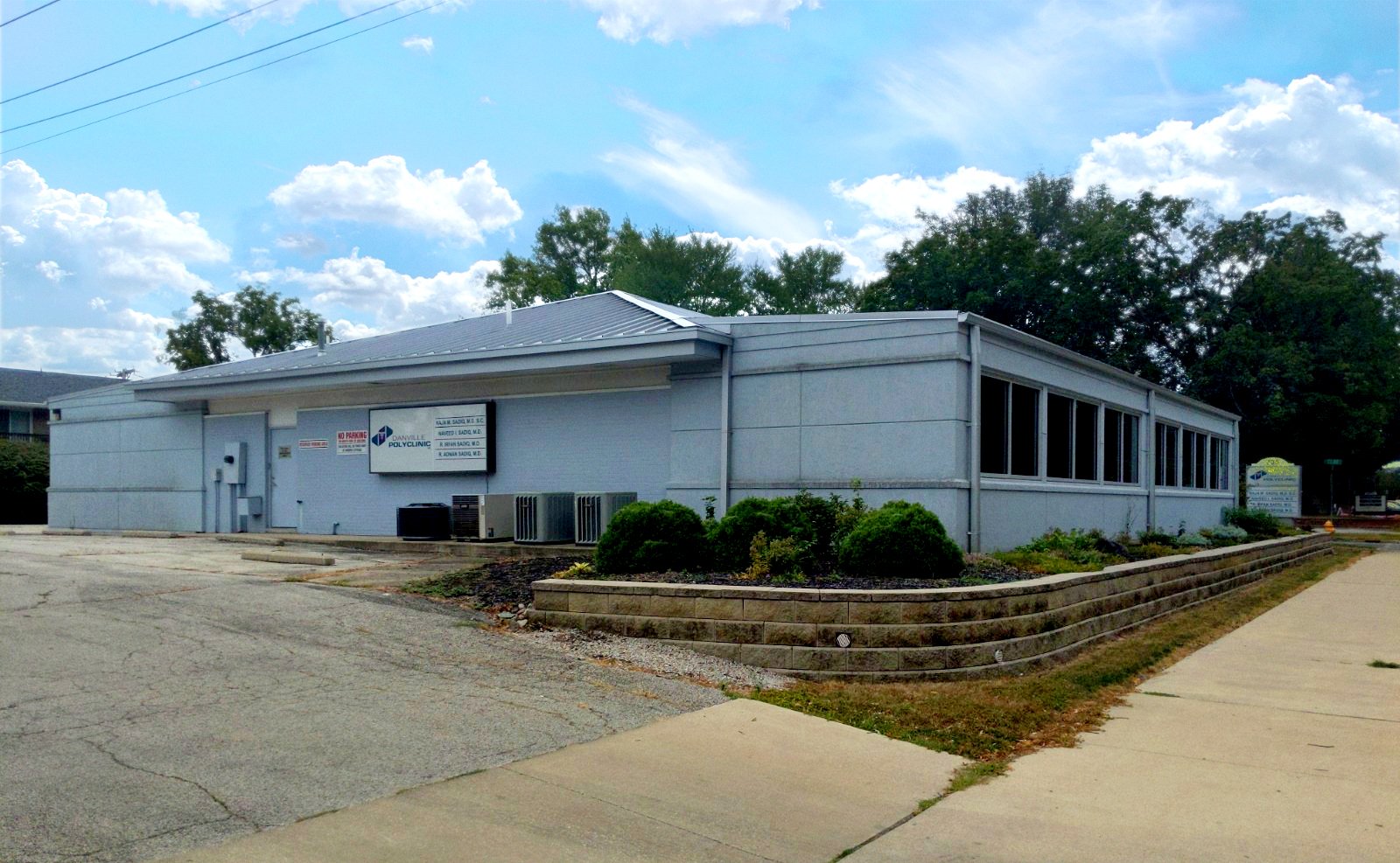 735 N Logan Ave, Danville, IL 61832