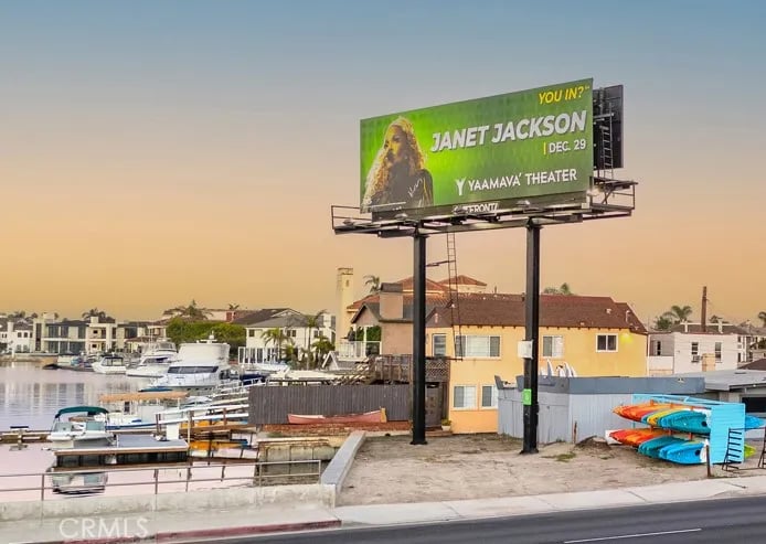 16902 Pacific Coast Hwy, Sunset Beach, CA 90742