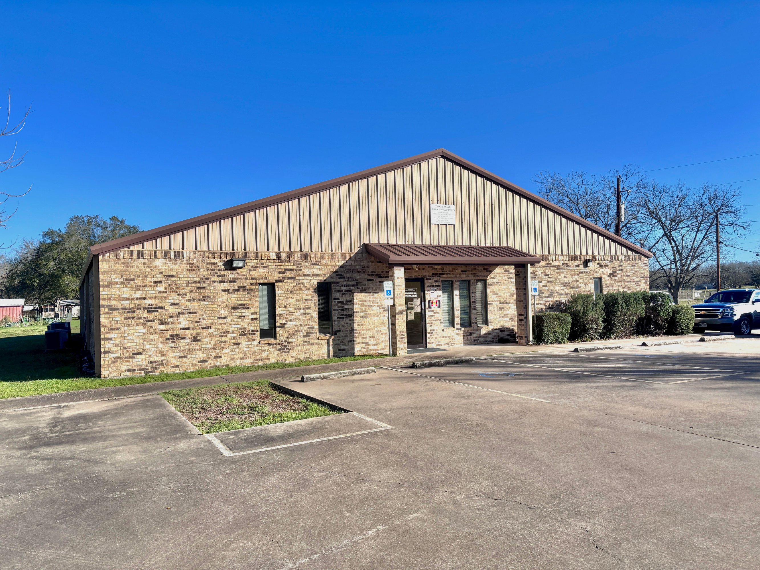 1309 Cemetery Rd, Hallettsville, TX 77964