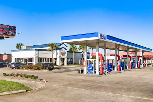 4095 Dowlen Rd, Beaumont, TX 77706