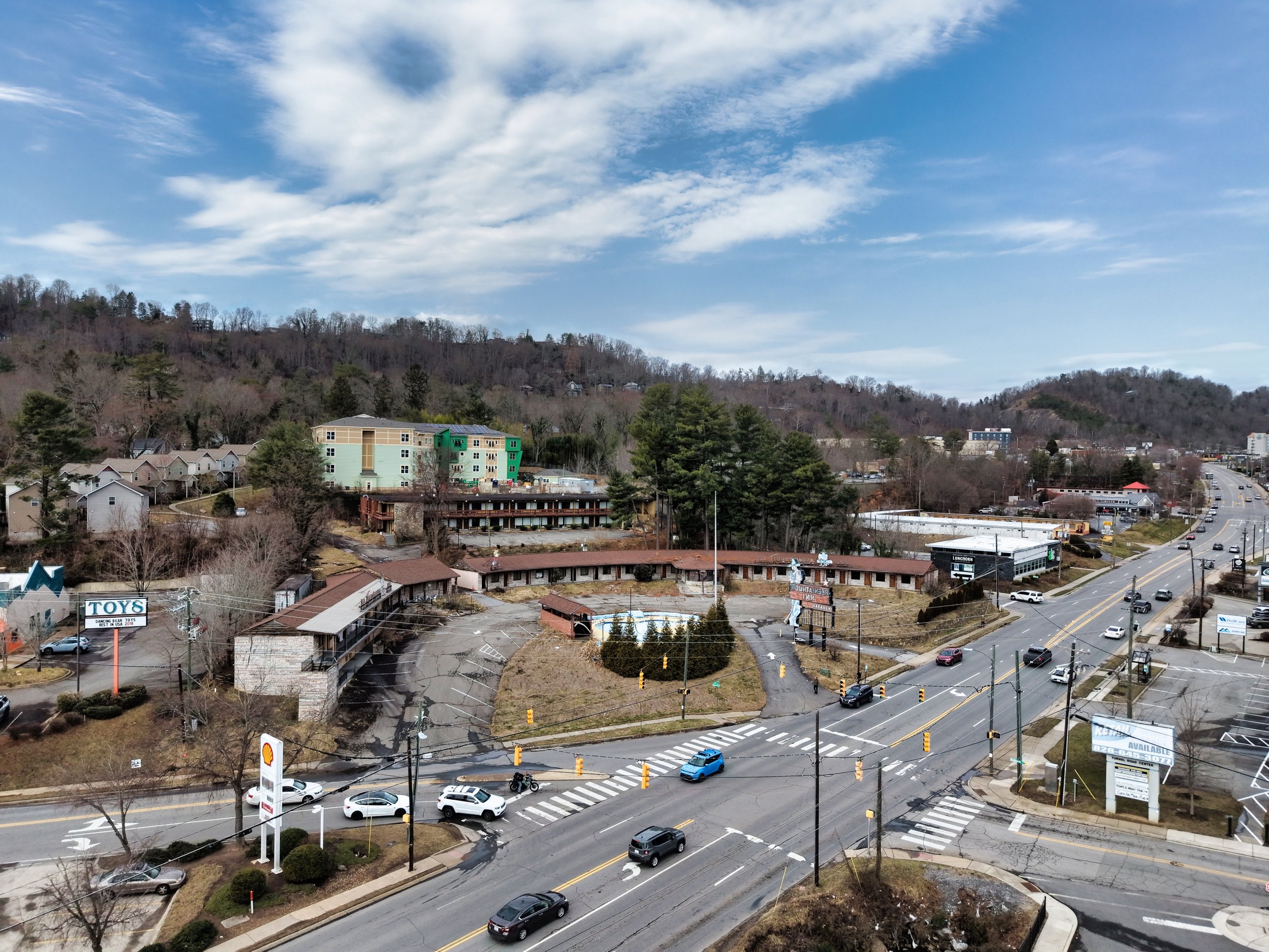 155 Tunnel Rd, Asheville, NC 28805