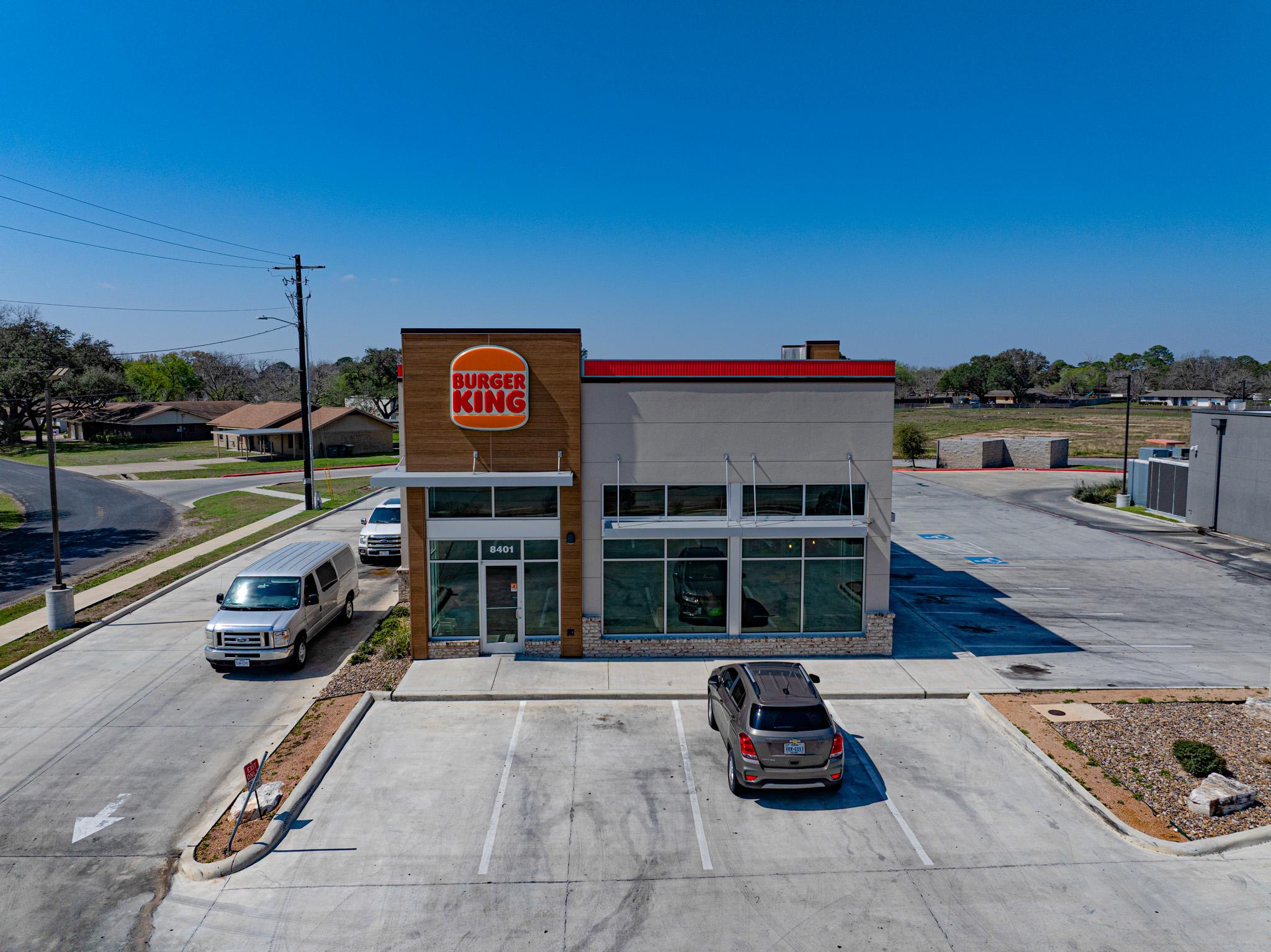 8401 N Navarro St, Victoria, TX 77904