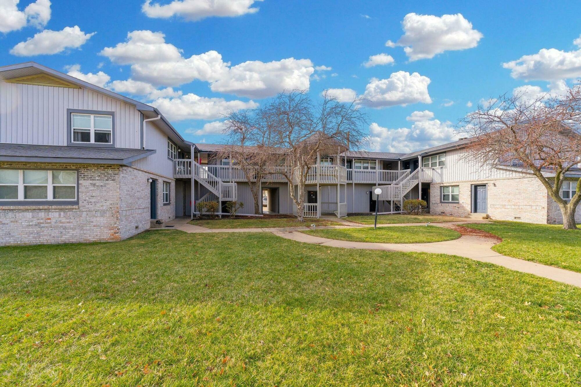 1705 E 24Th Ave, Hutchinson, KS 67502
