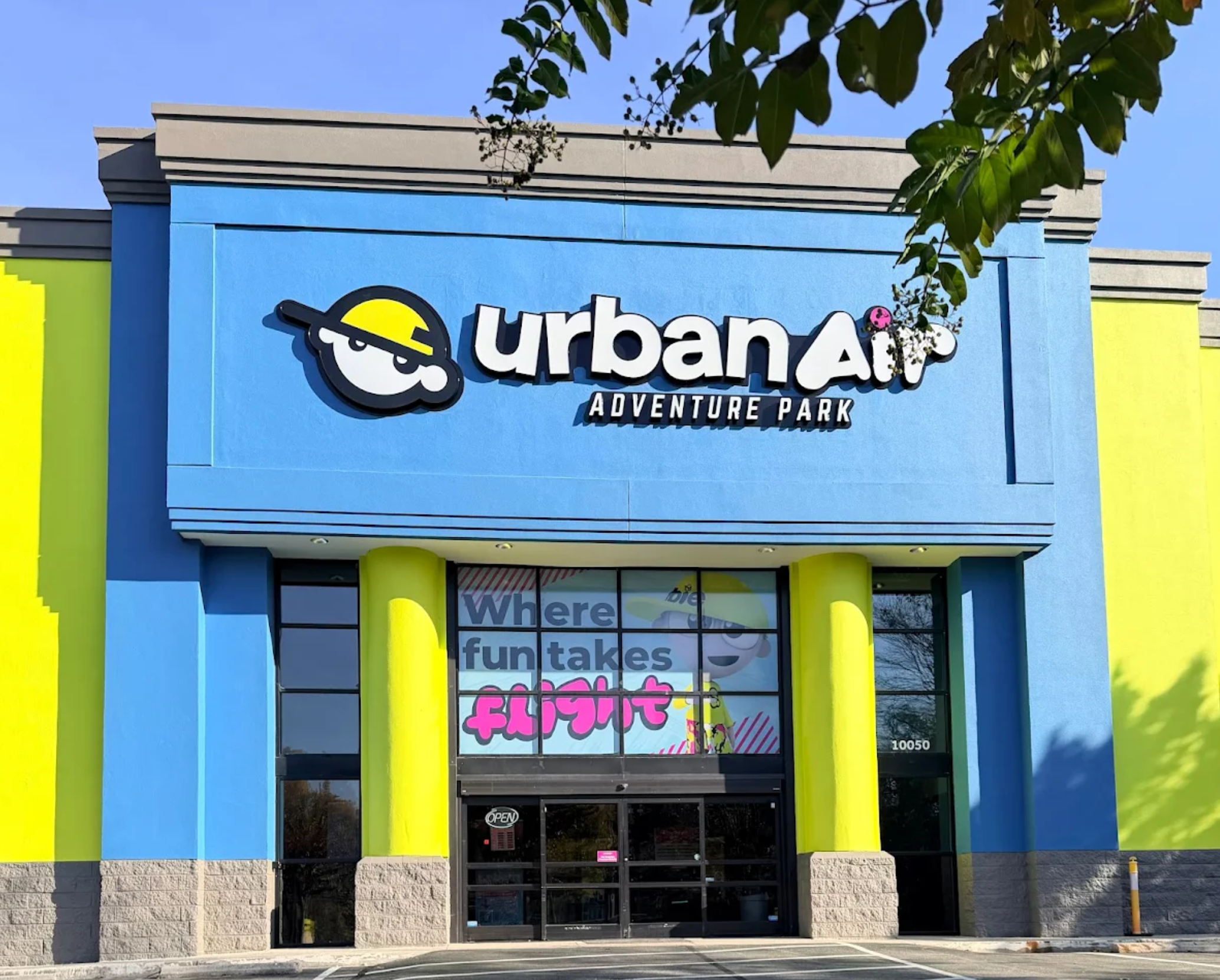 10050 W Broad St, Glen Allen, VA 23060