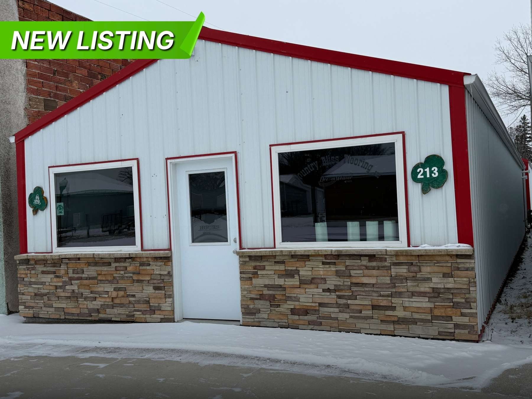 213 S 4Th St, Oneill, NE 68763