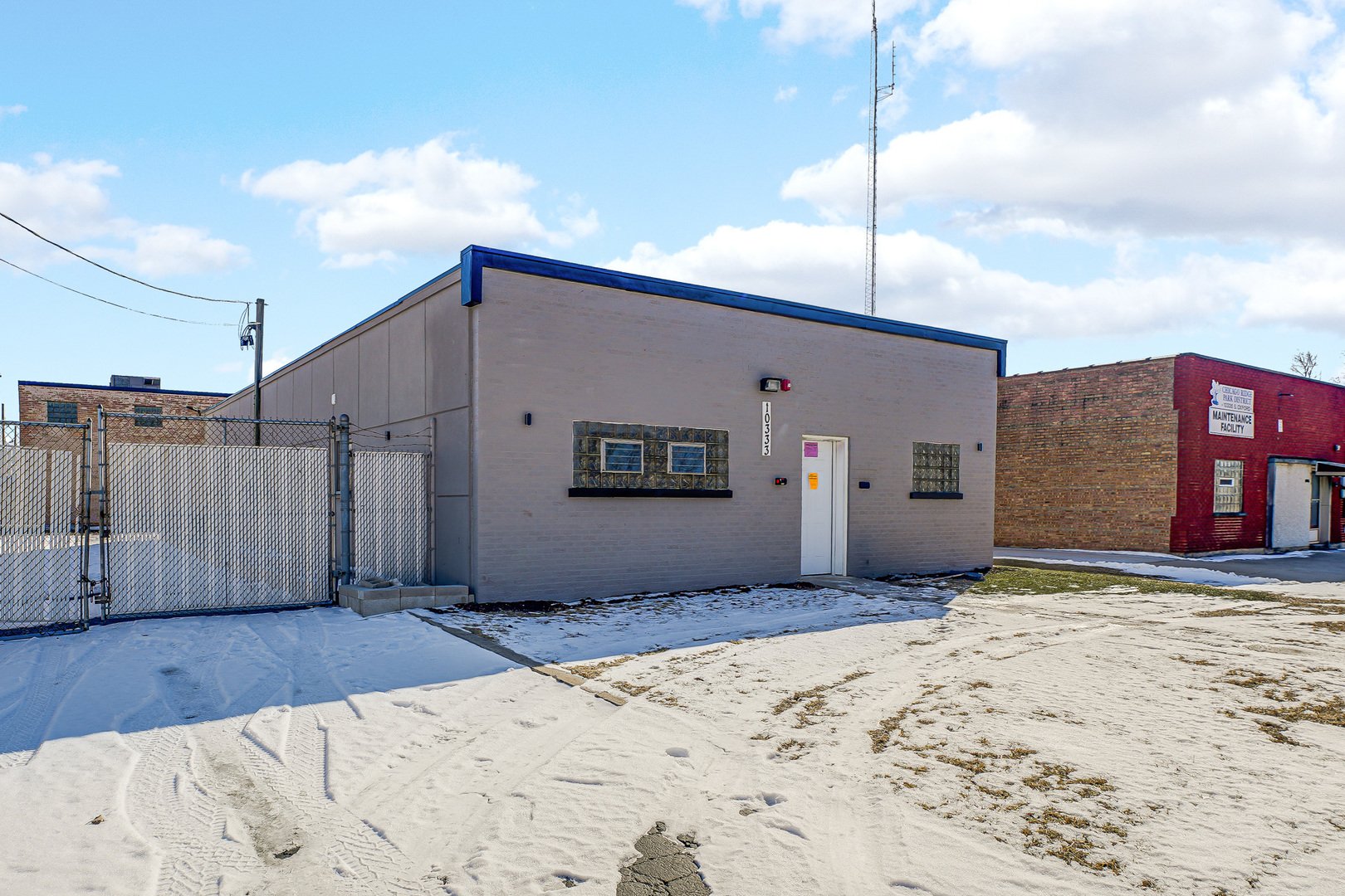 10333 Oxford Ave, Chicago Ridge, IL 60415