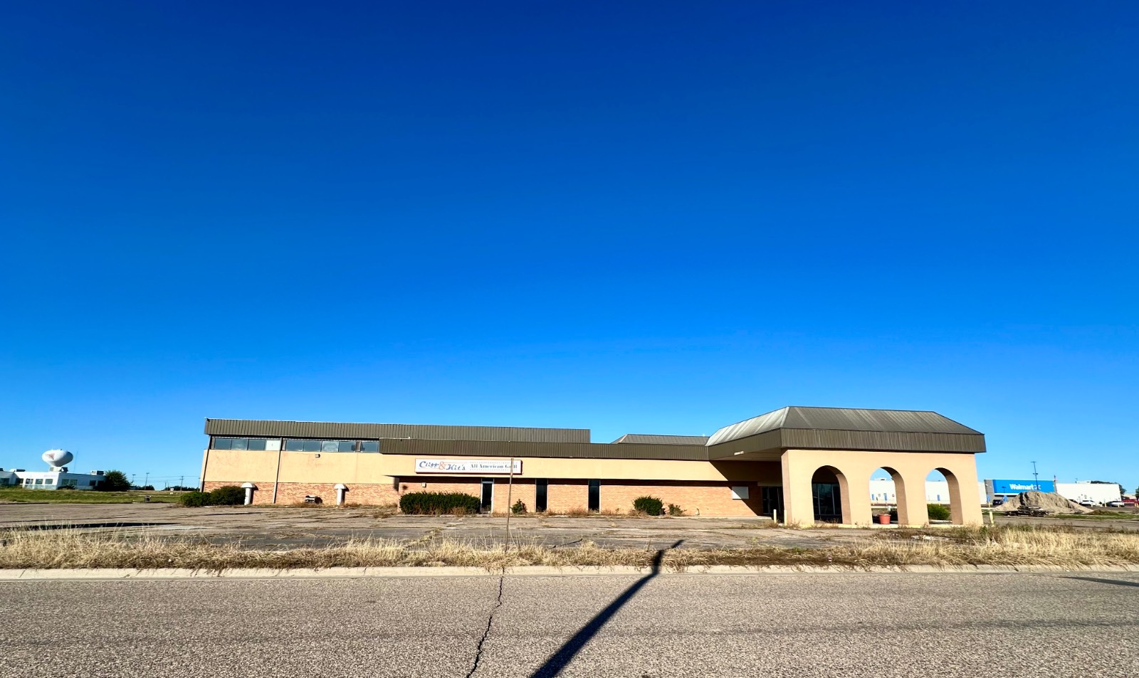 2218 Commerce Rd, Goodland, KS 67735