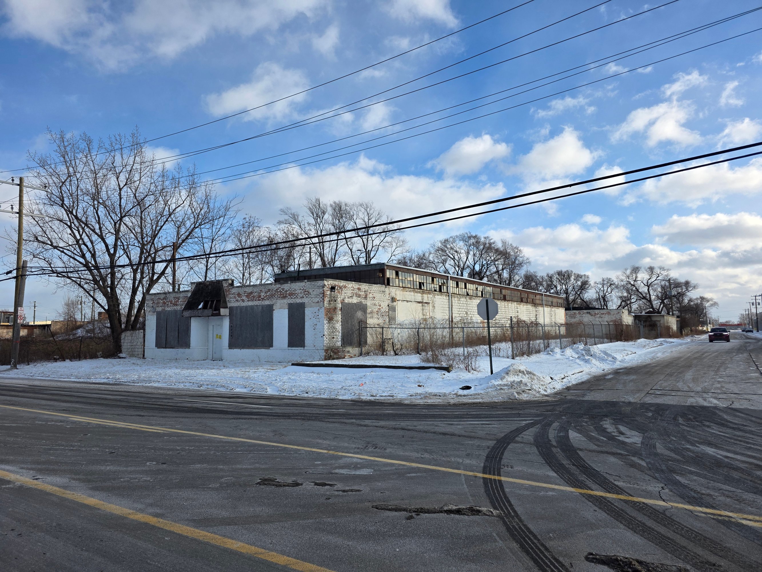 6556 E Mcnichols Rd, Hamtramck, MI 48212