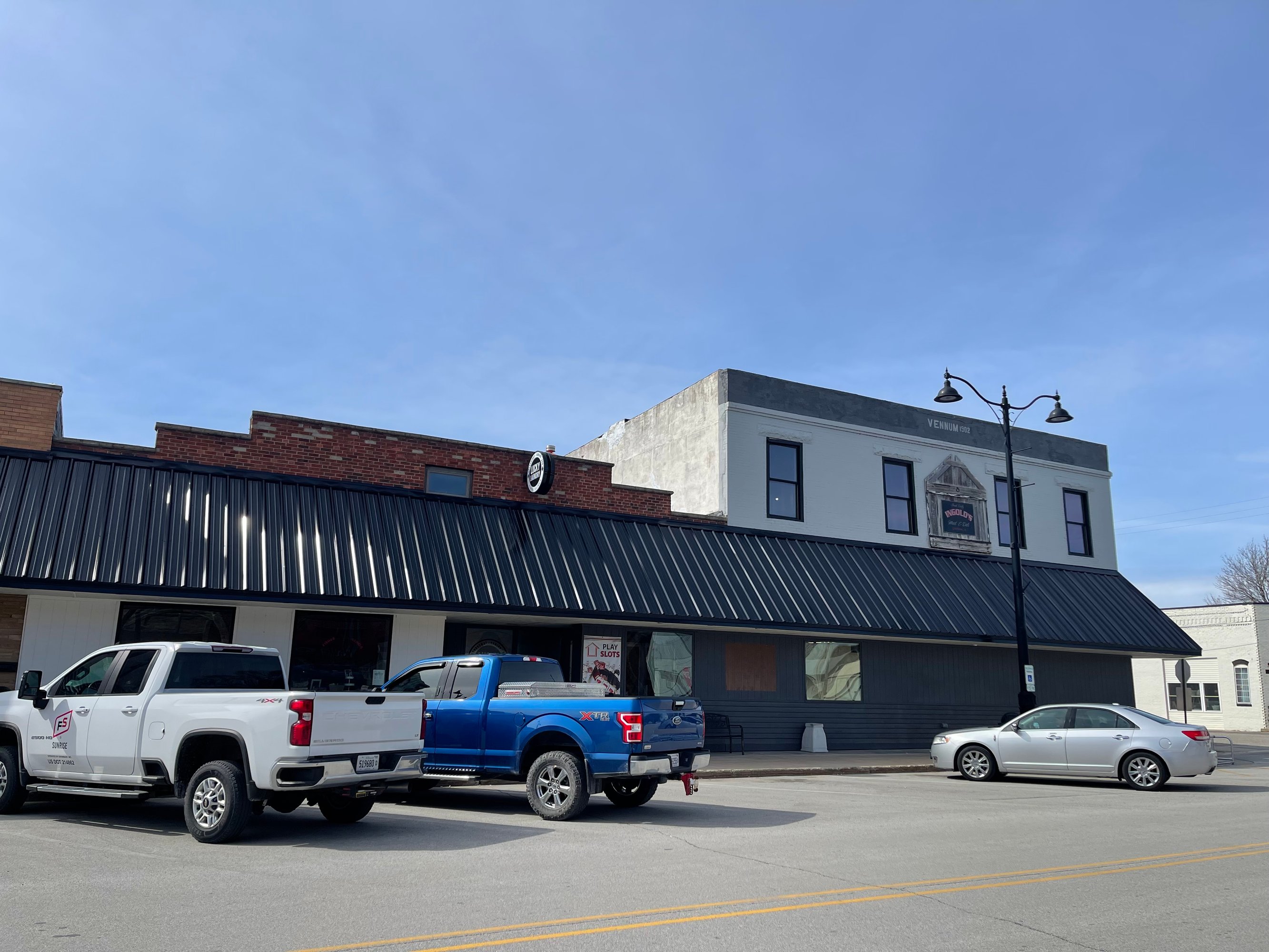 101 S 3Rd St, Fisher, IL 61843