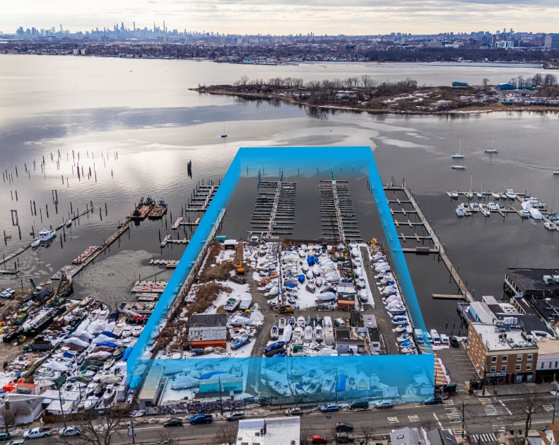 521 City Island Ave, Bronx, NY 10464