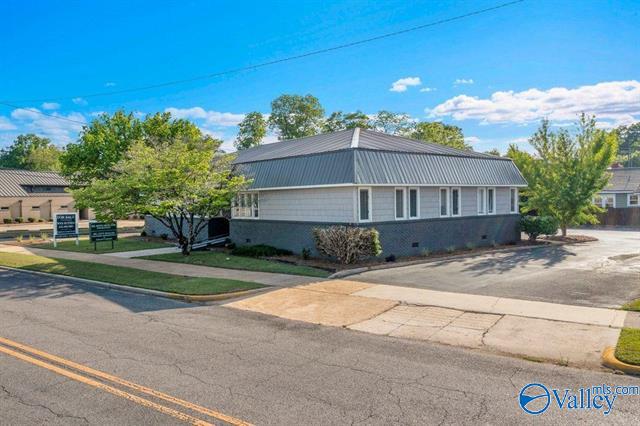 427 S 4Th St, Gadsden, AL 35901