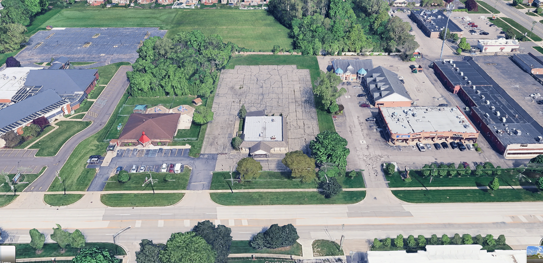 33250 Ryan Rd, Sterling Heights, MI 48310