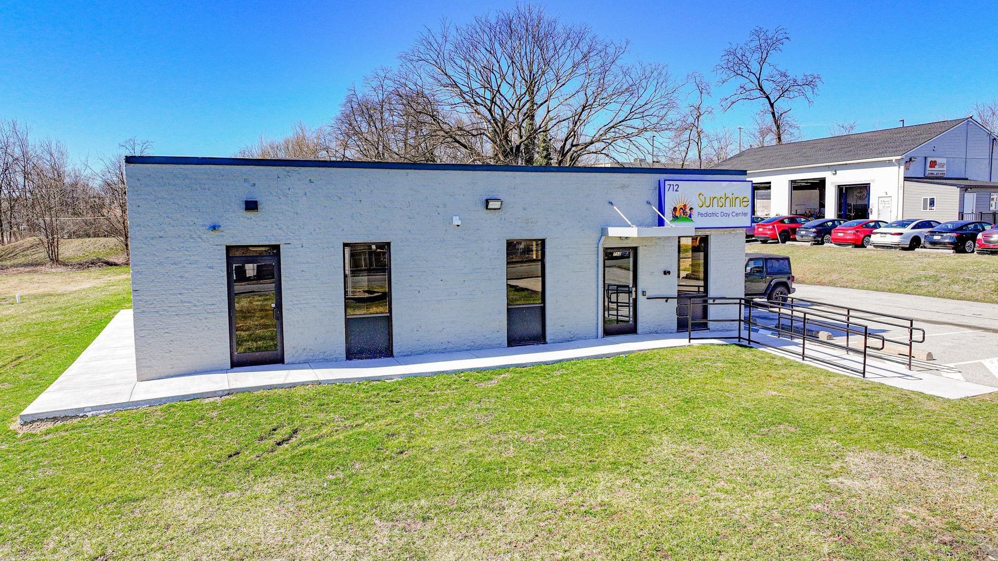 712 Henderson Blvd, Folcroft, PA 19032