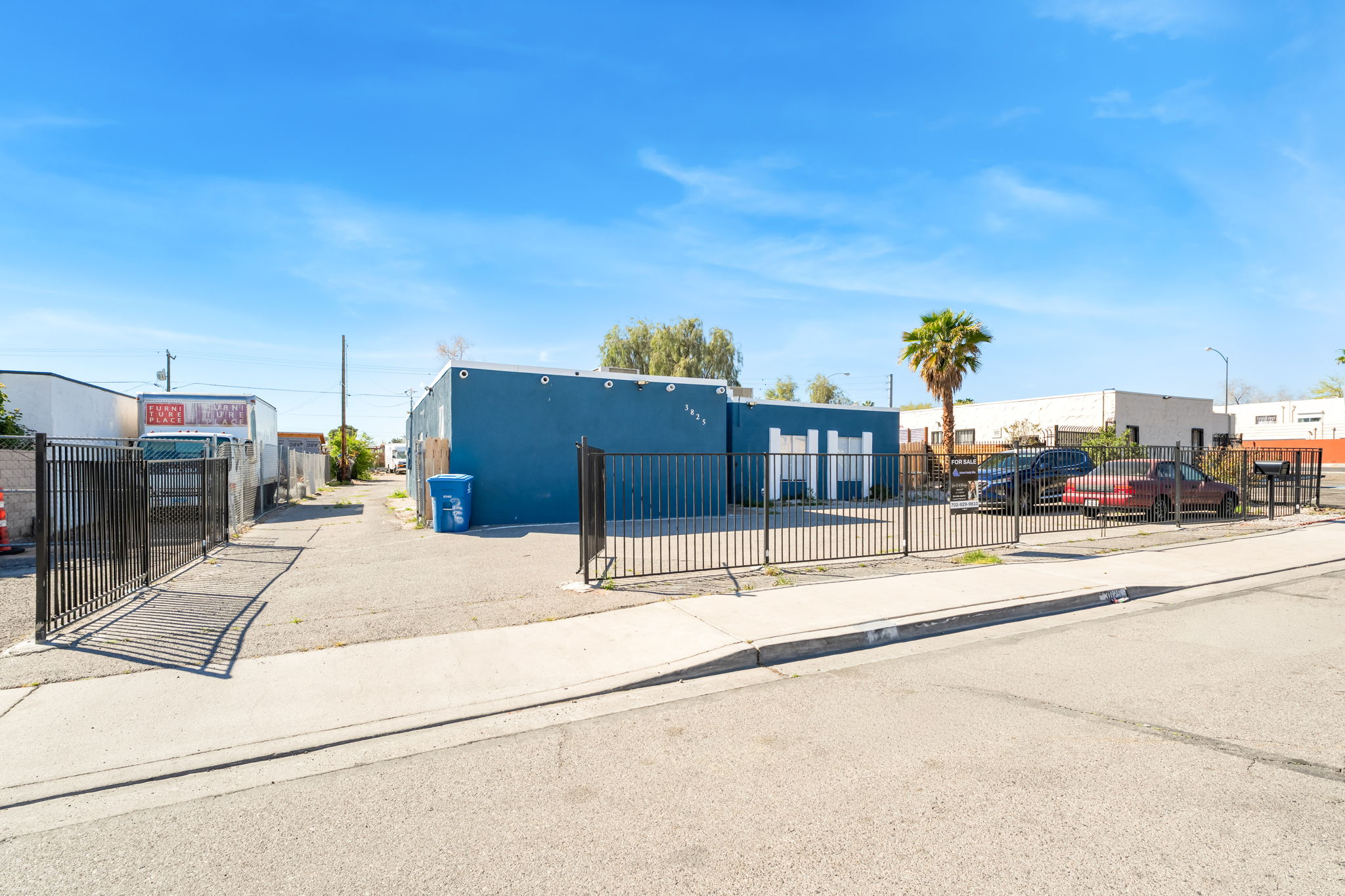 3825 Raymert Dr, Las Vegas, NV 89121