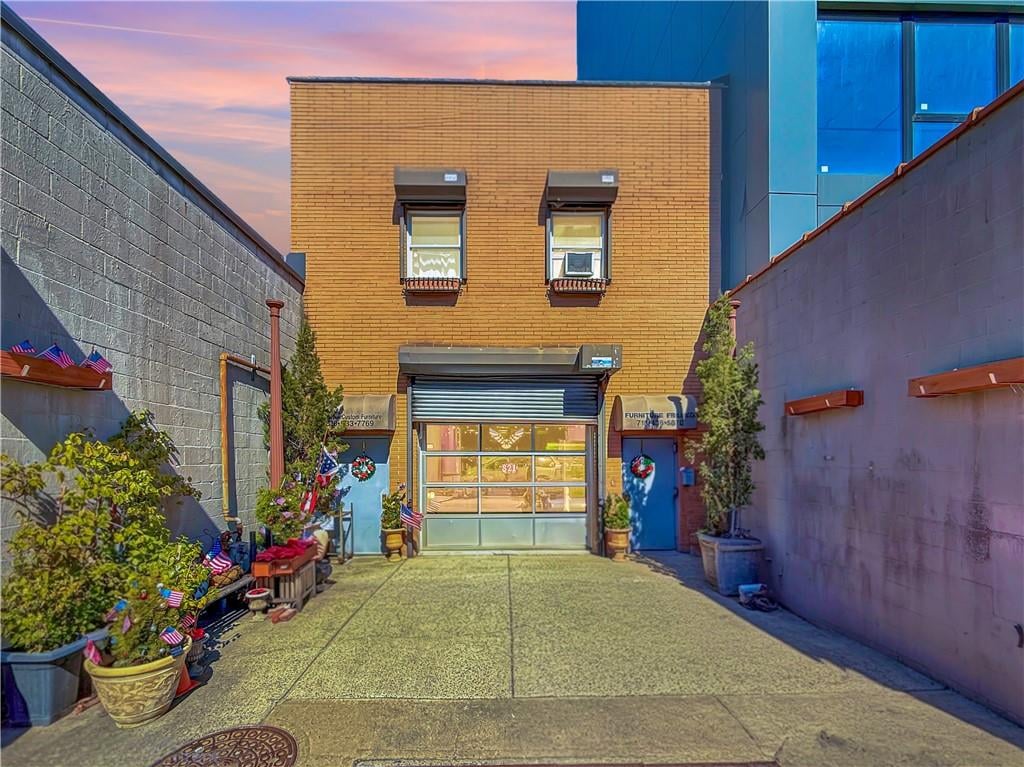 821 39Th St, Brooklyn, NY 11232