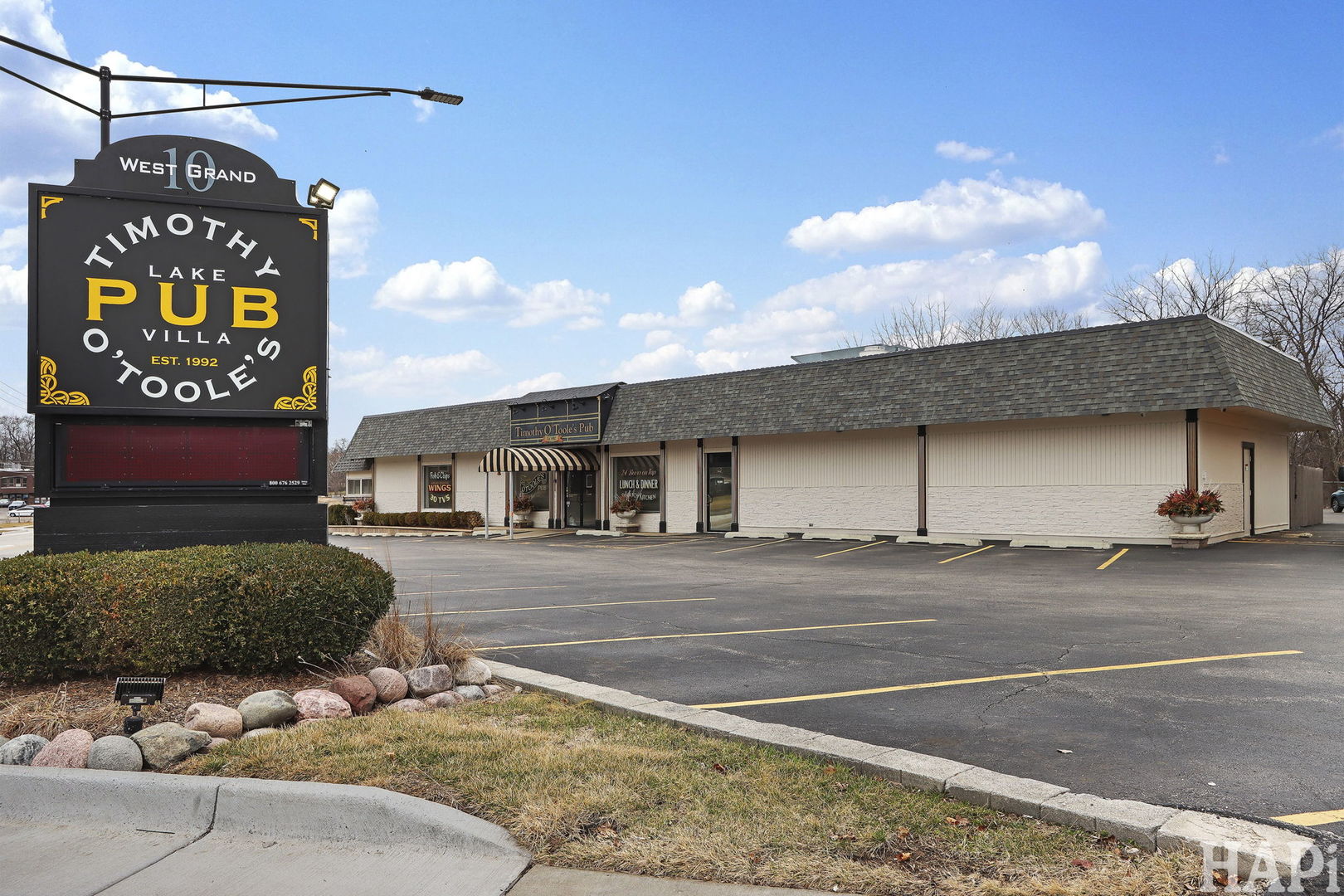 10 W Grand Ave, Lake Villa, IL 60046