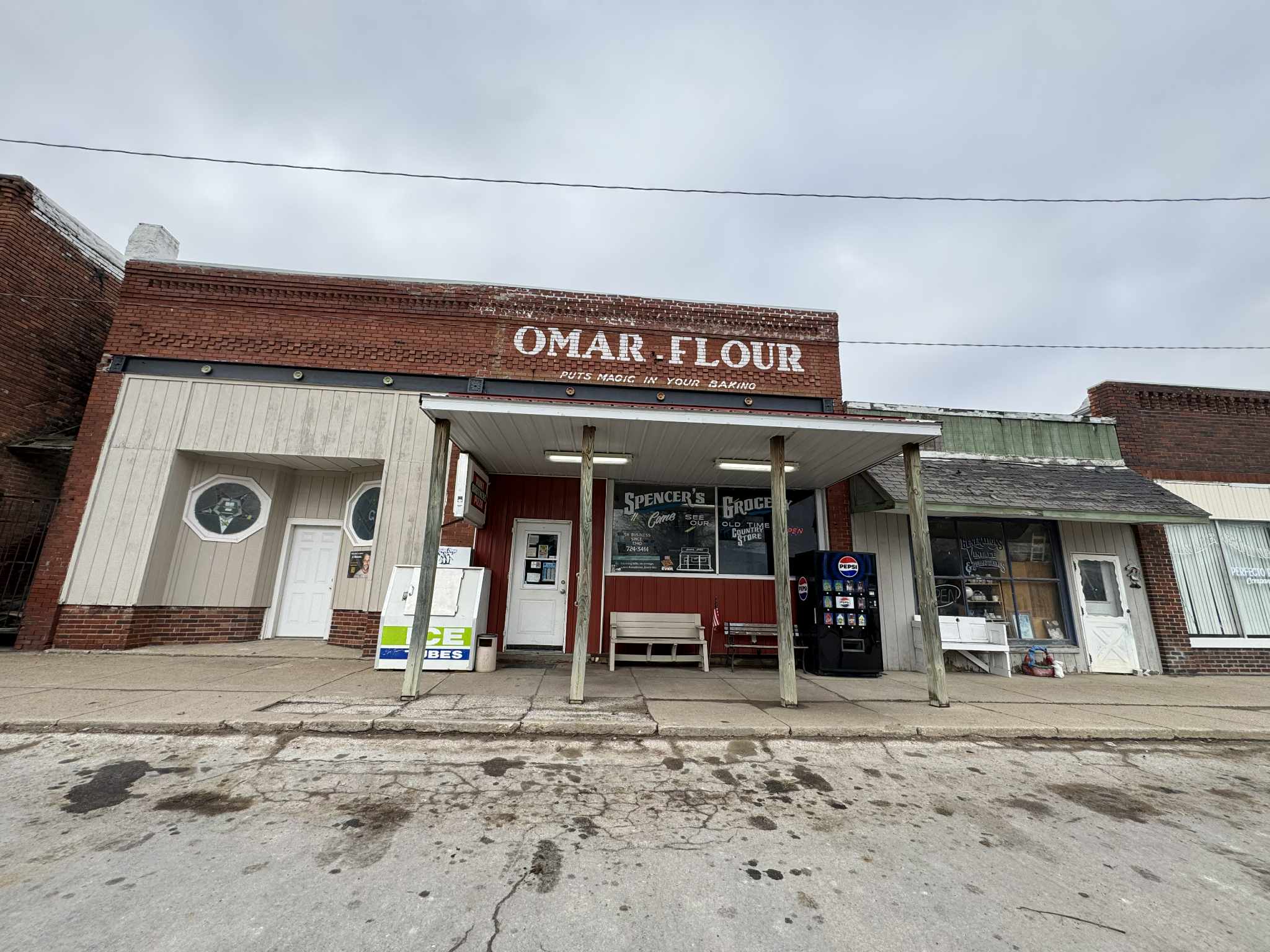 107 E Chariton St, Moravia, IA 52571