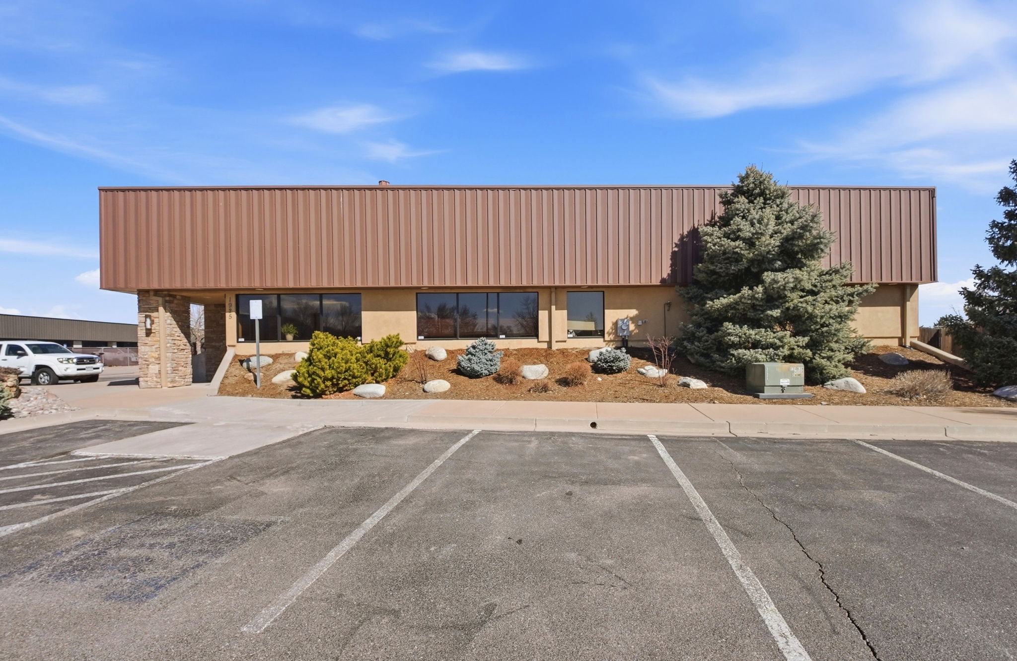 1925 Aeroplaza Dr, Colorado Springs, CO 80916