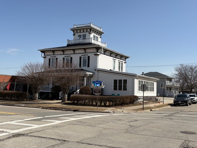 345 S Adams St, Green Bay, WI 54301