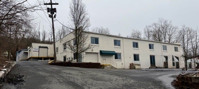 51 Willow St, Washington, NJ 07882