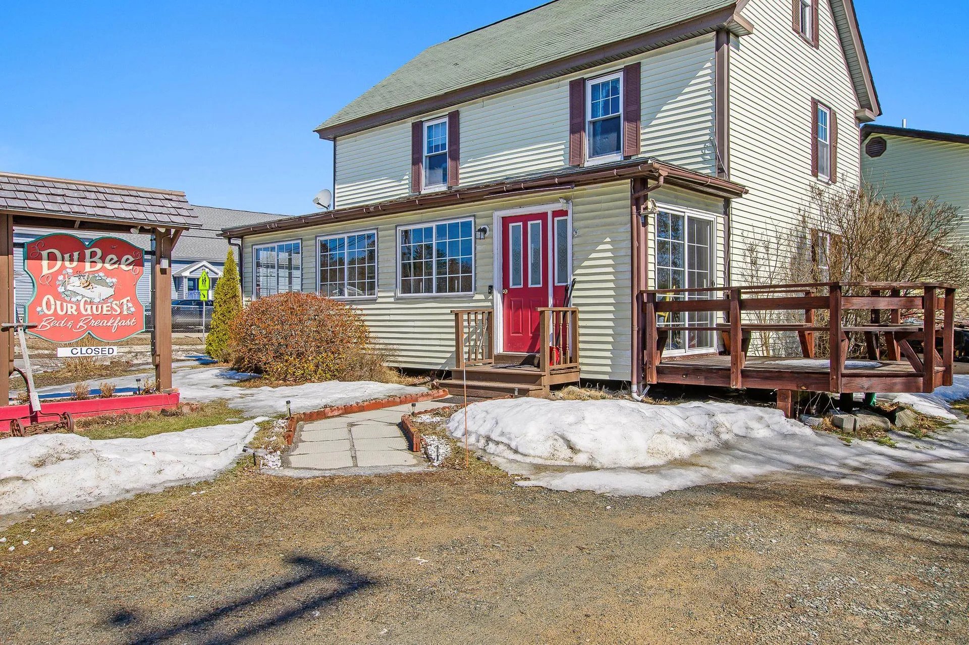 2 Bridge St, Milan, NH 03588