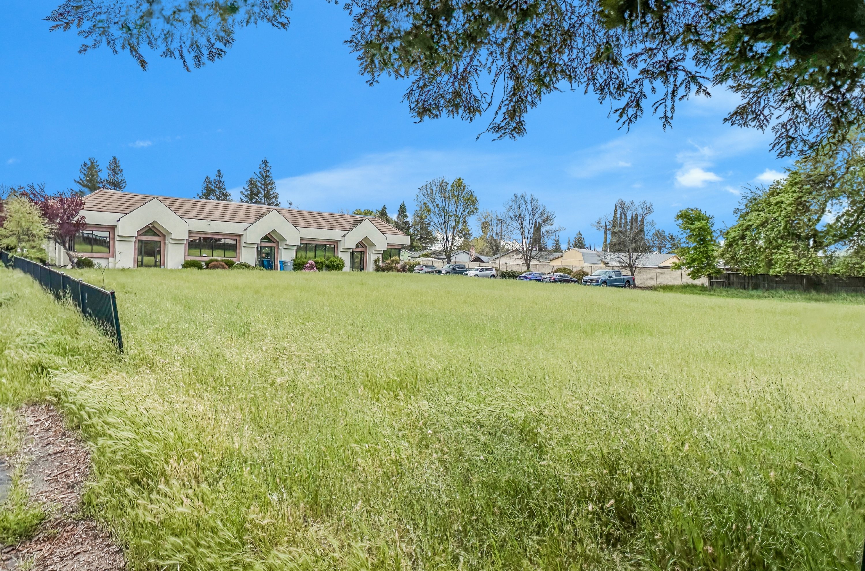 2621 Nut Tree Rd, Vacaville, CA 95687
