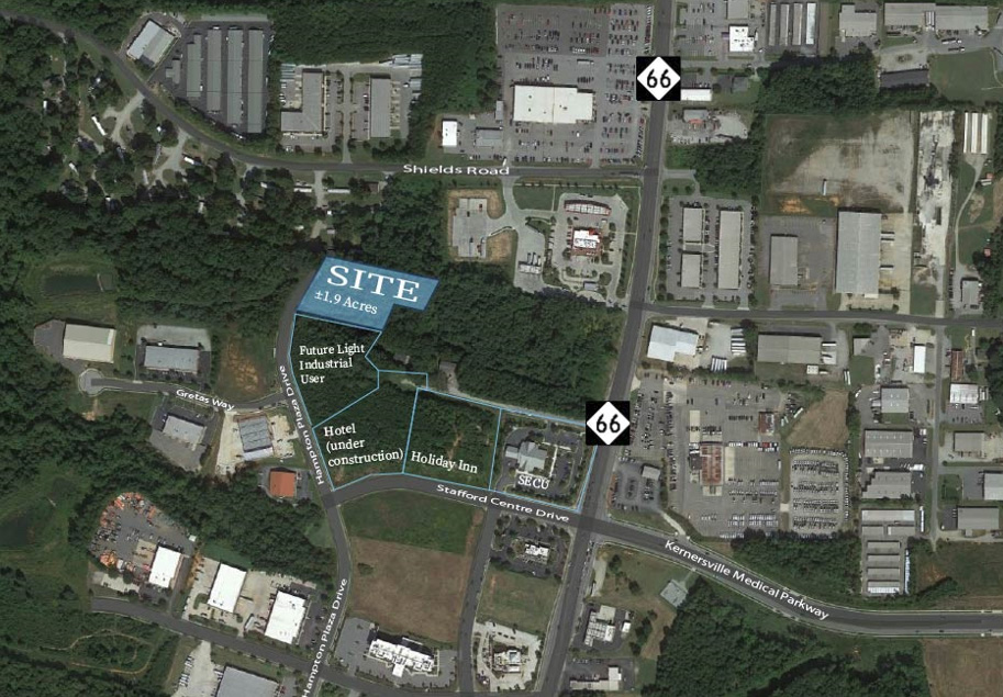 1425 Hampton Plaza Dr, Kernersville, NC 27284