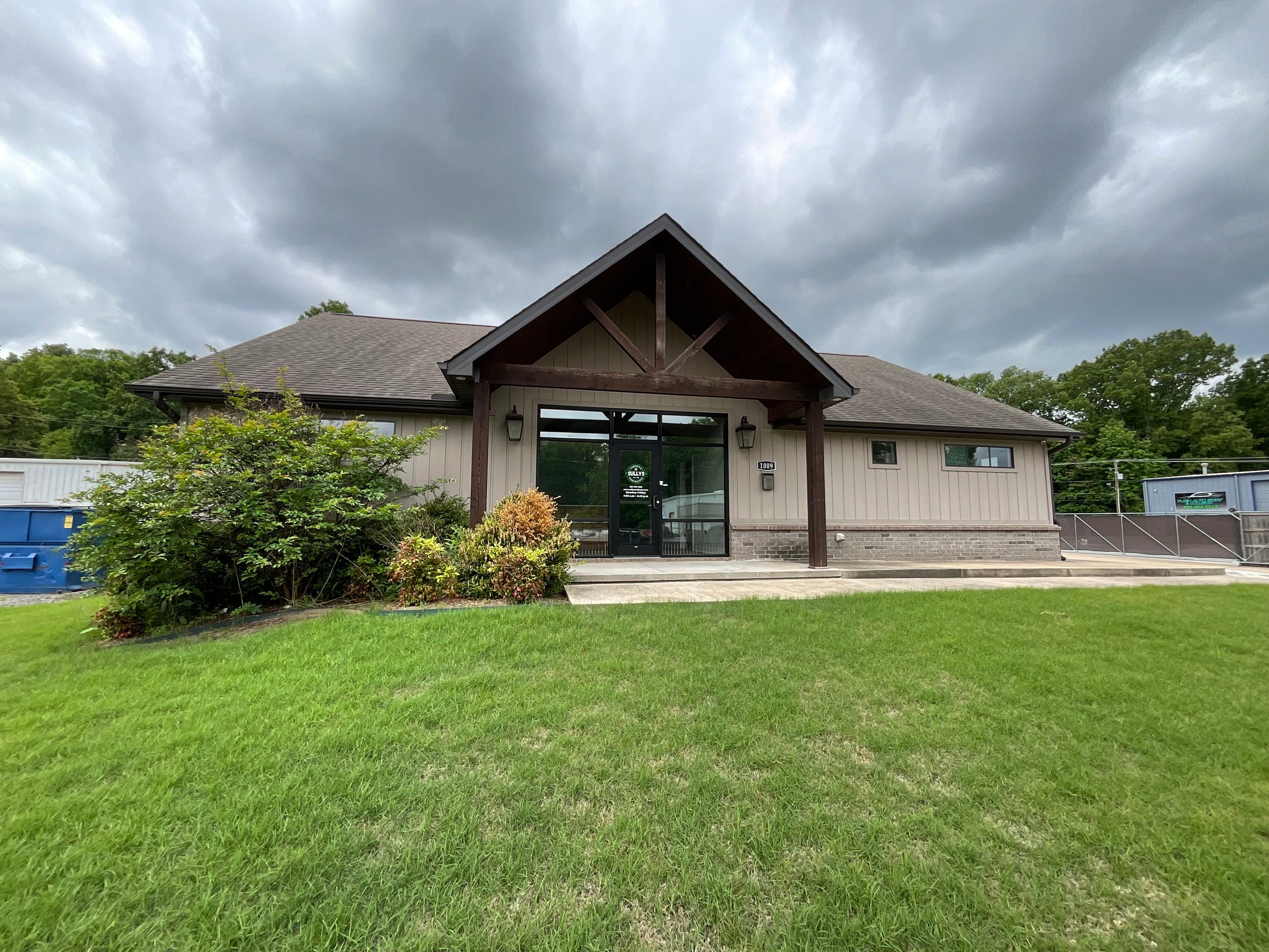 1009 S Redmond Rd, Jacksonville, AR 72076