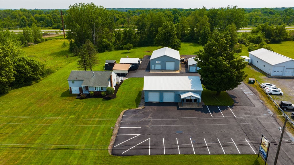 8984 Brewerton Rd, Brewerton, NY 13029