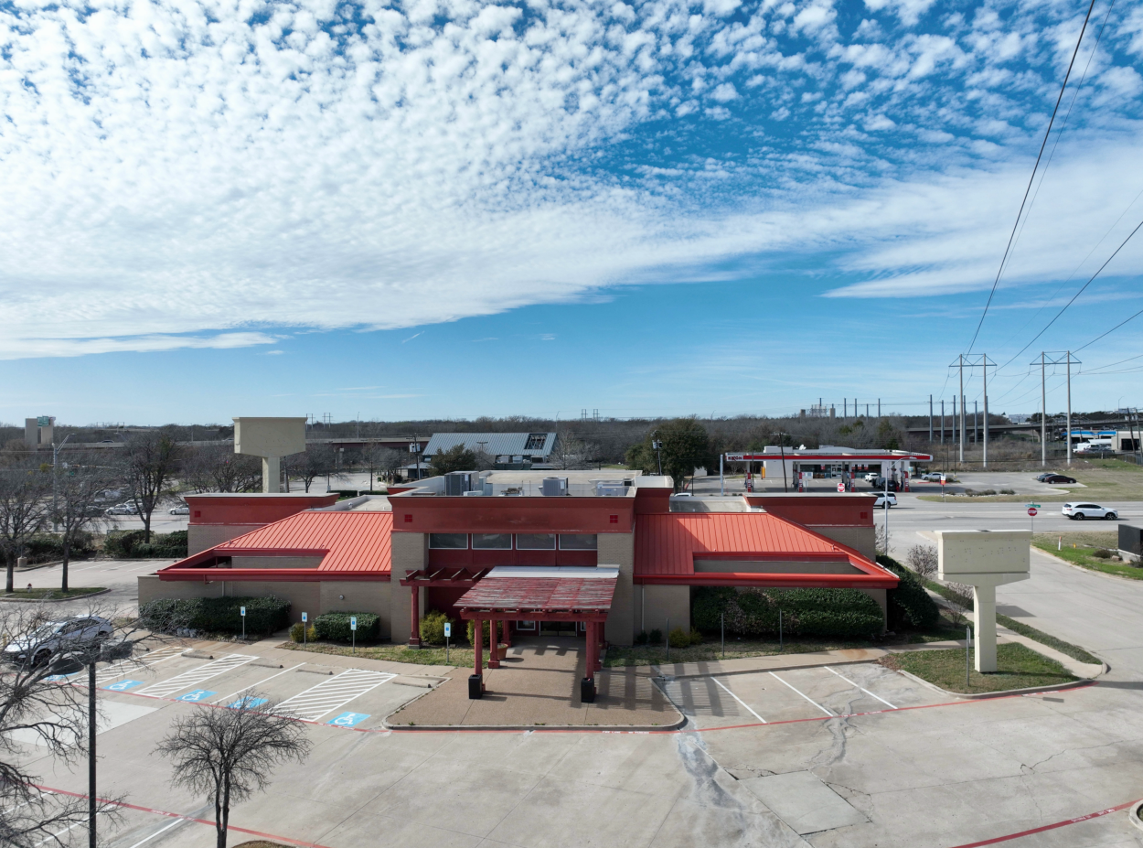 1701 William D Tate Ave, Grapevine, TX 76051
