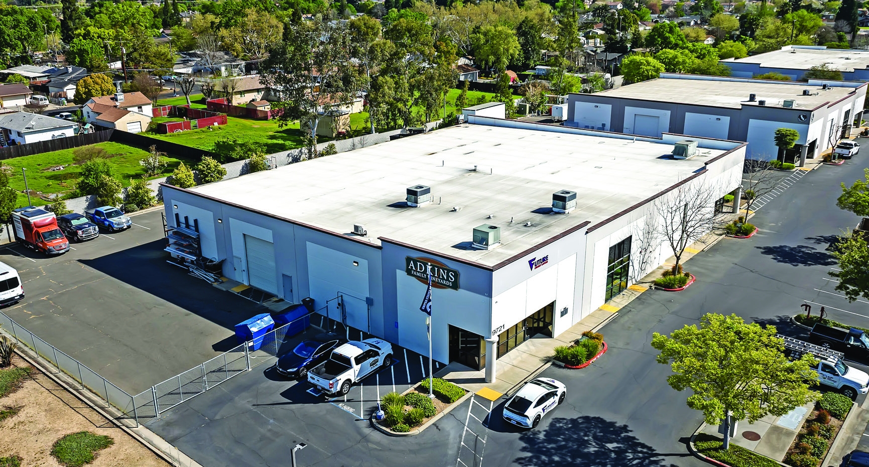 9721 Kent St, Elk Grove, CA 95624