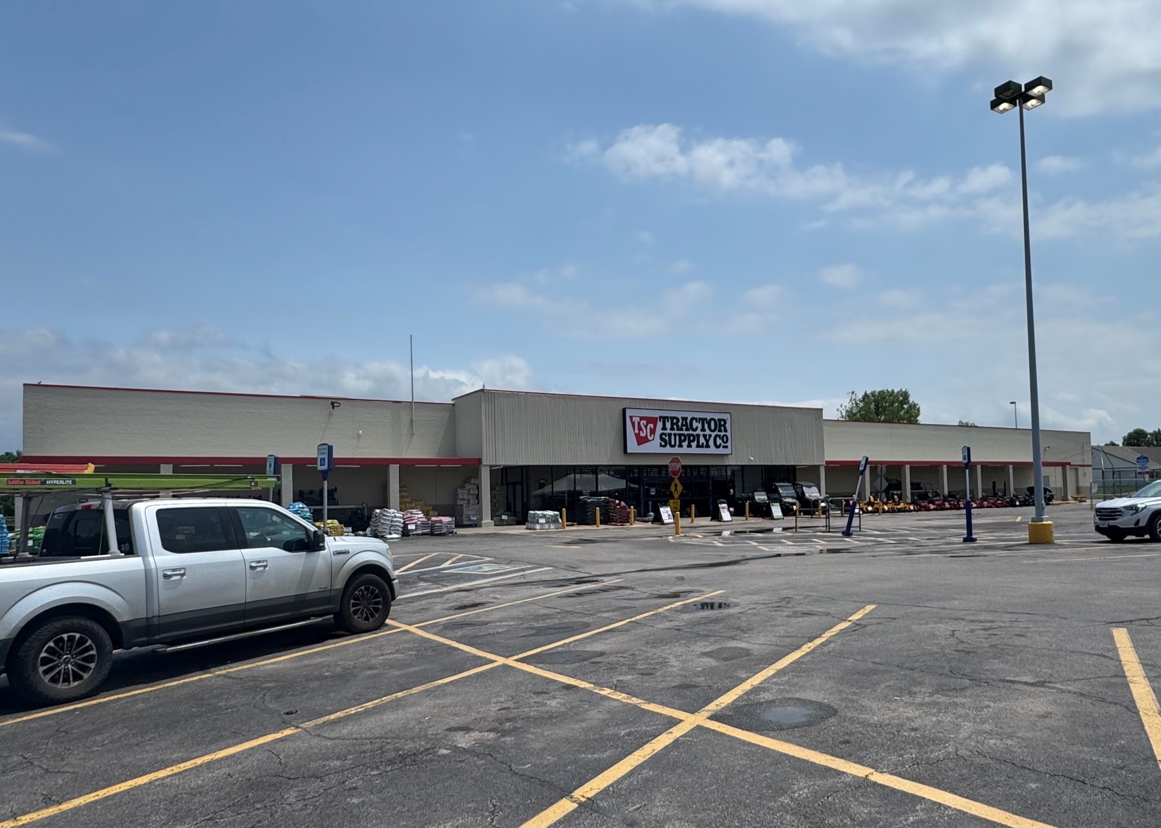 1920 Main St, Boonville, MO 65233