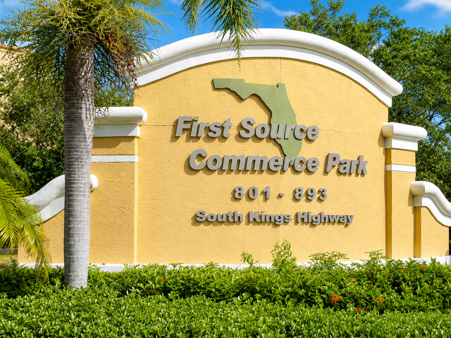 839 Kings Hwy, Fort Pierce, FL 34945-3016