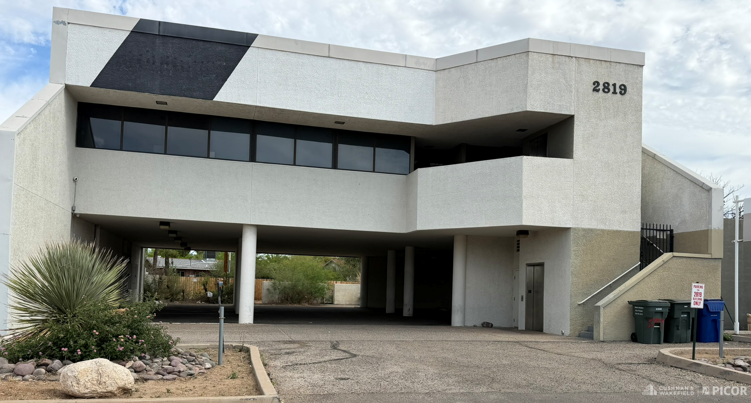 2819 E Broadway Blvd, Tucson, AZ 85716