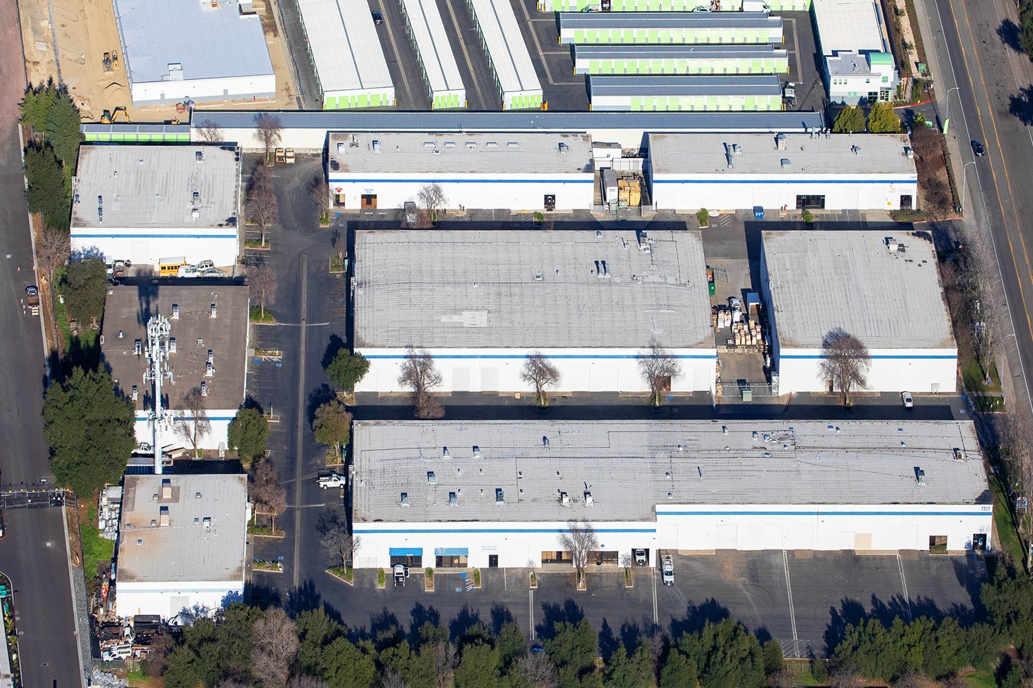 7307 Roseville Rd, Sacramento, CA 95842