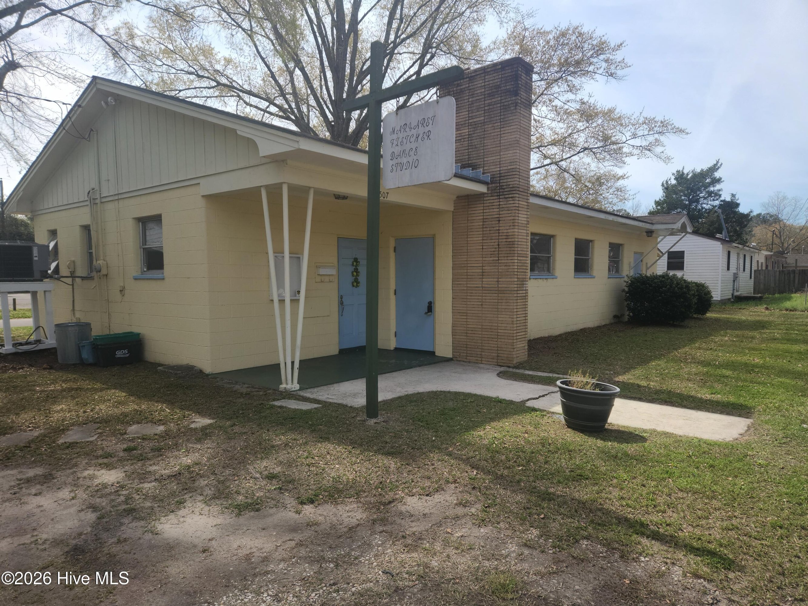 507 Contentnea Ave, New Bern, NC 28560