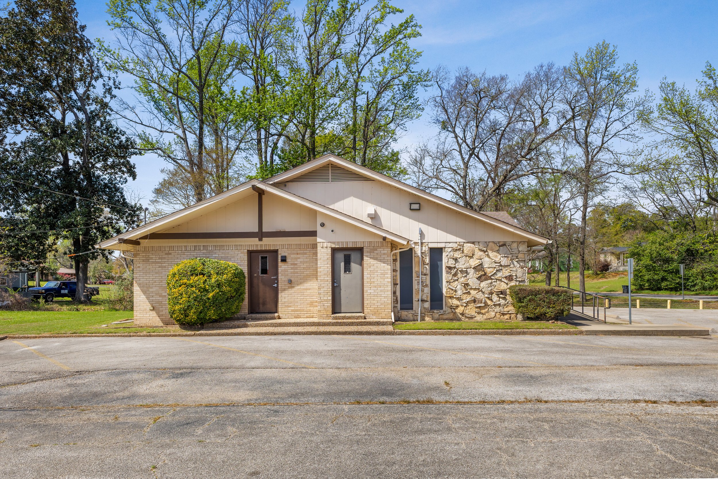 601 Turtle Creek Dr, Tyler, TX 75701