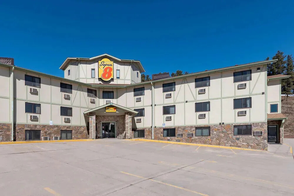 109 Main St, Hill City, SD 57745