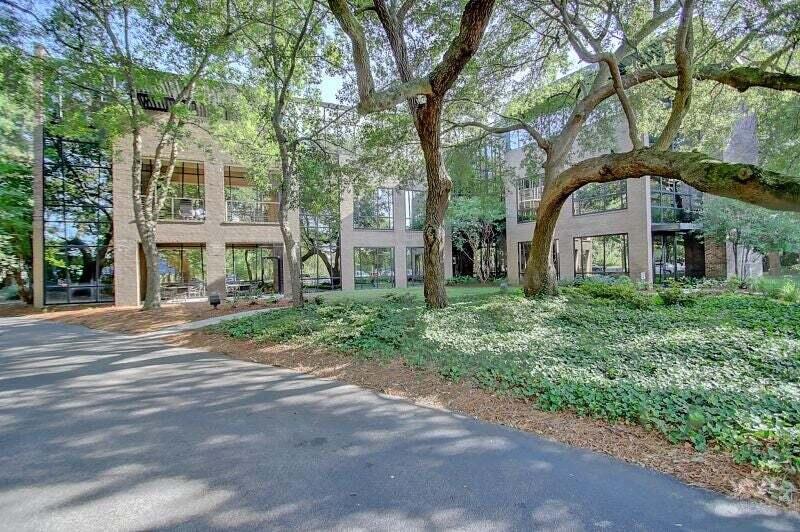 710 Johnnie Dodds Blvd,Unit 100, Mount Pleasant, SC 29464