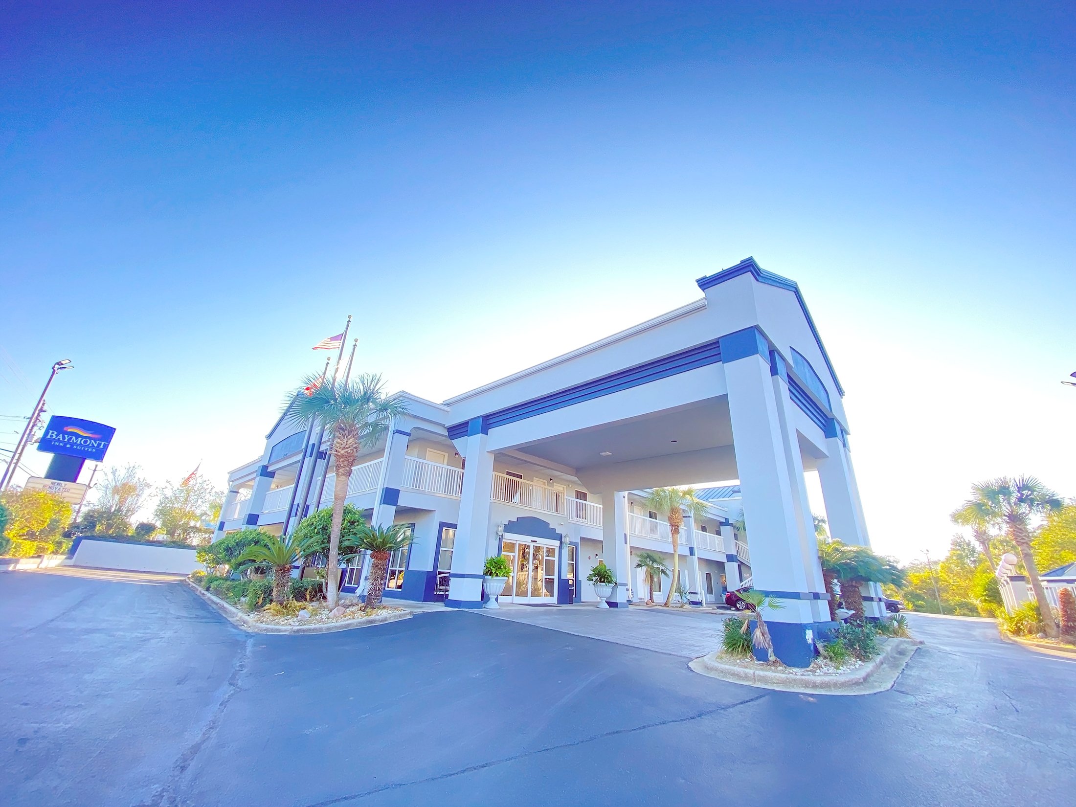 4040 S Ferdon Blvd, Crestview, FL 32536