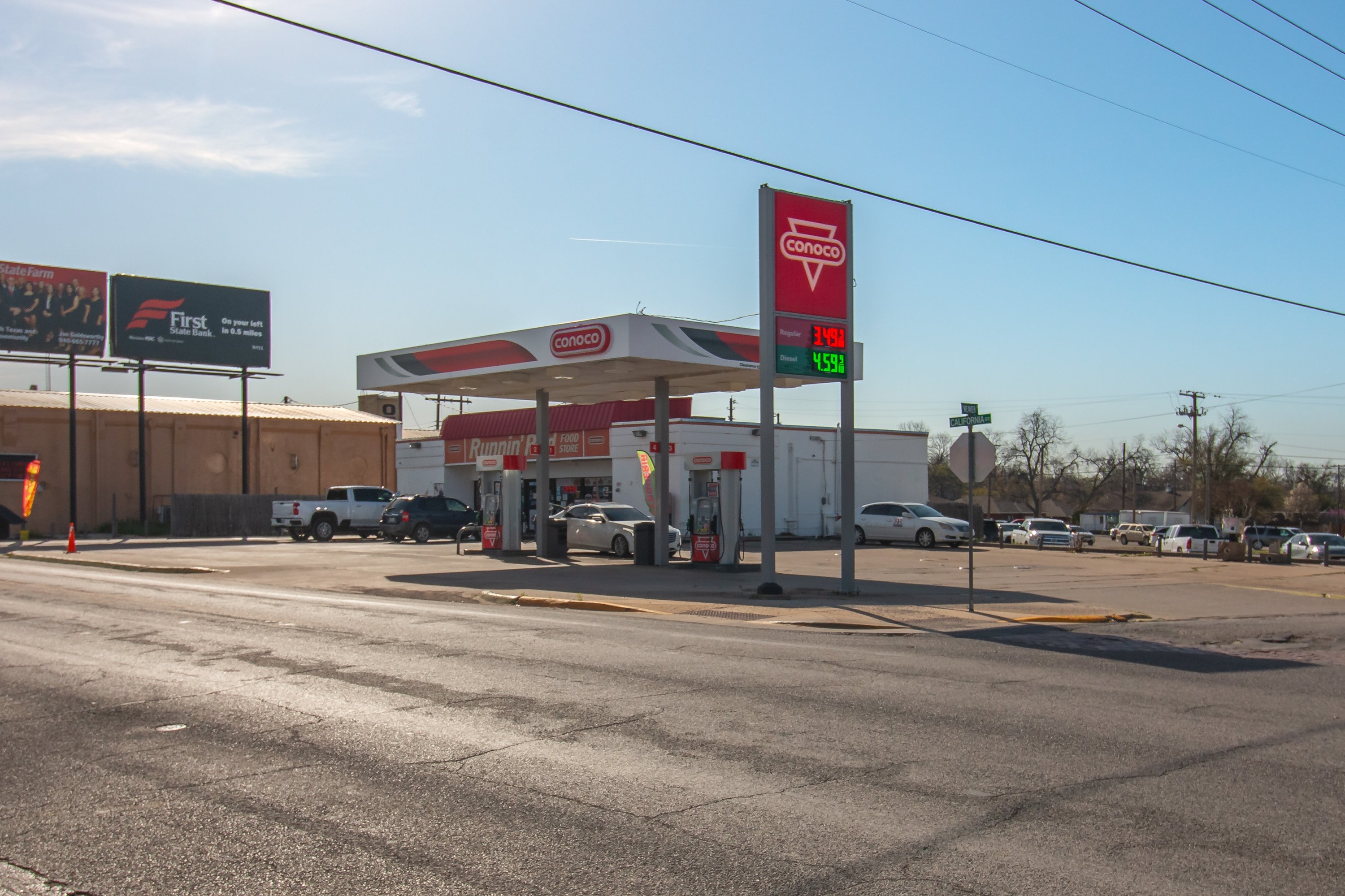 304 W California St, Gainesville, TX 76240